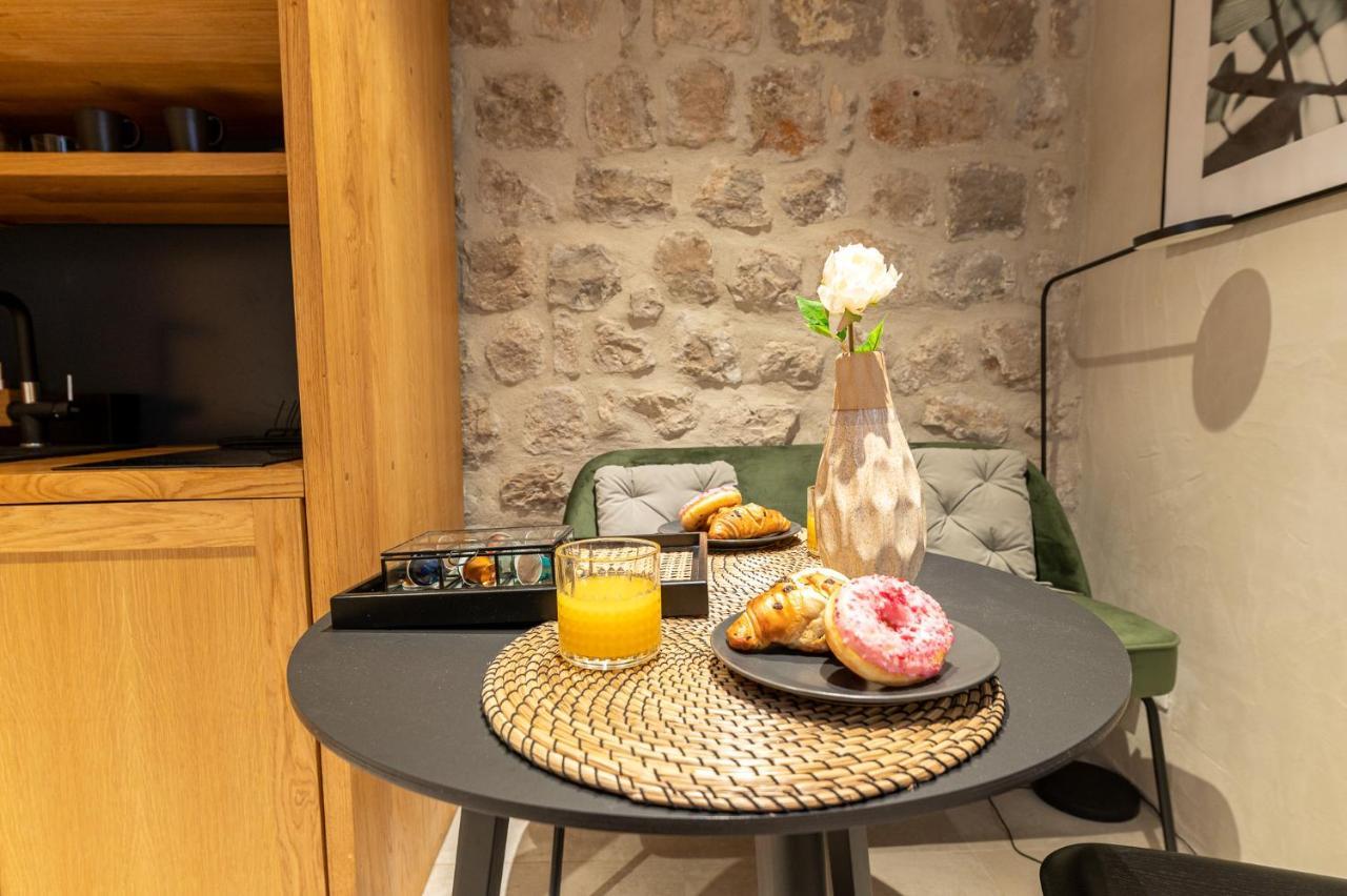 Superior 1 Bedroom Apartment Gabriela Next To Buza Beach Dubrovnik Luaran gambar