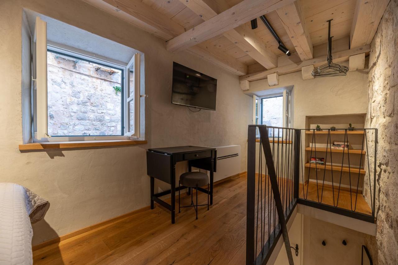 Superior 1 Bedroom Apartment Gabriela Next To Buza Beach Dubrovnik Luaran gambar